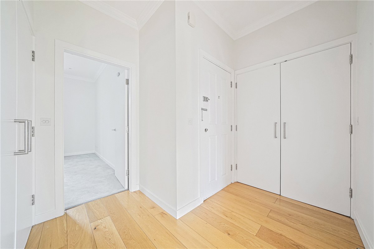 1 bedroom Flat, Brompton Road, Knigjhtsbridge, SW3 - Available, Image 9