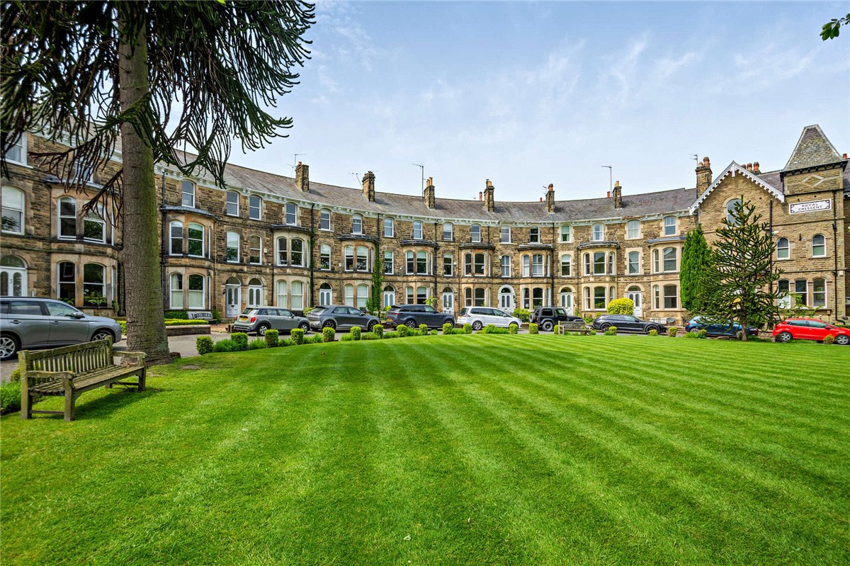 4 bedroom House, Royal Crescent, Harrogate, HG2 - Sold, Image 14
