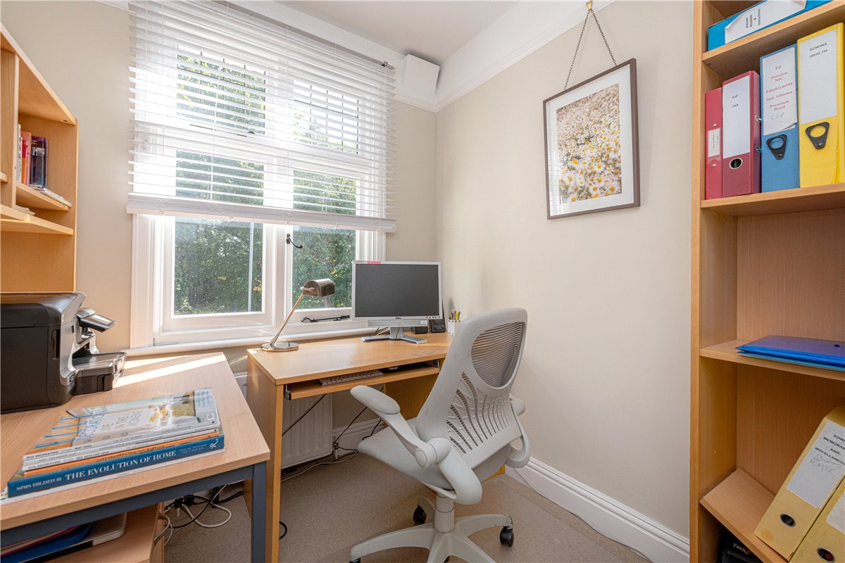 4 bedroom House, Sandgate Lane, London, SW18 - , Image 4