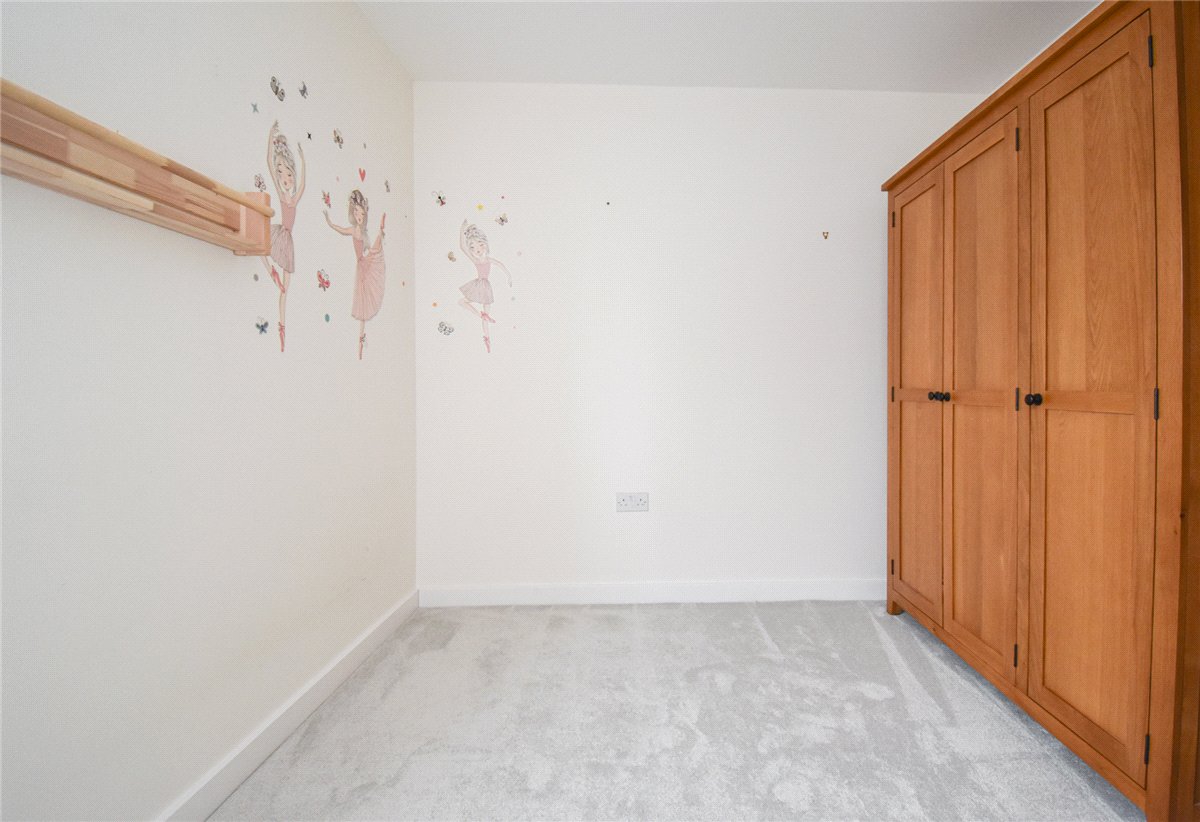 4 bedroom House, Royal Way, Trumpington, CB2 - , Image 12