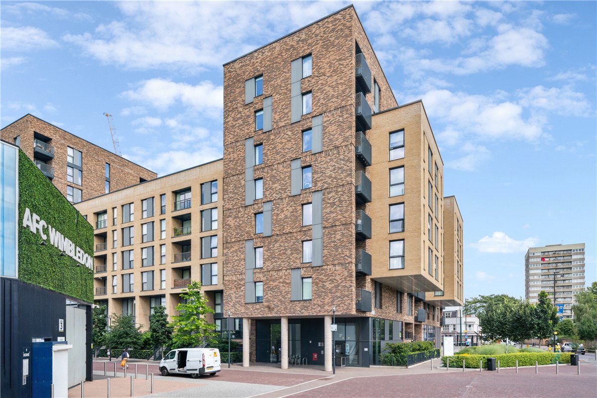 2 bedroom Flat, Greyhound Parade, London, SW17 - , Image 10
