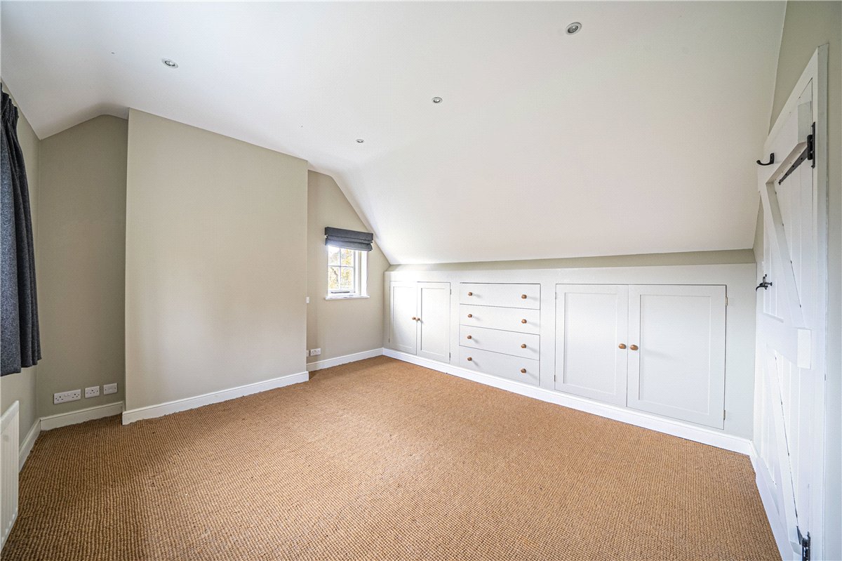 4 bedroom House, North Park Farm, Little Somborne, SO20 - Available, Image 14