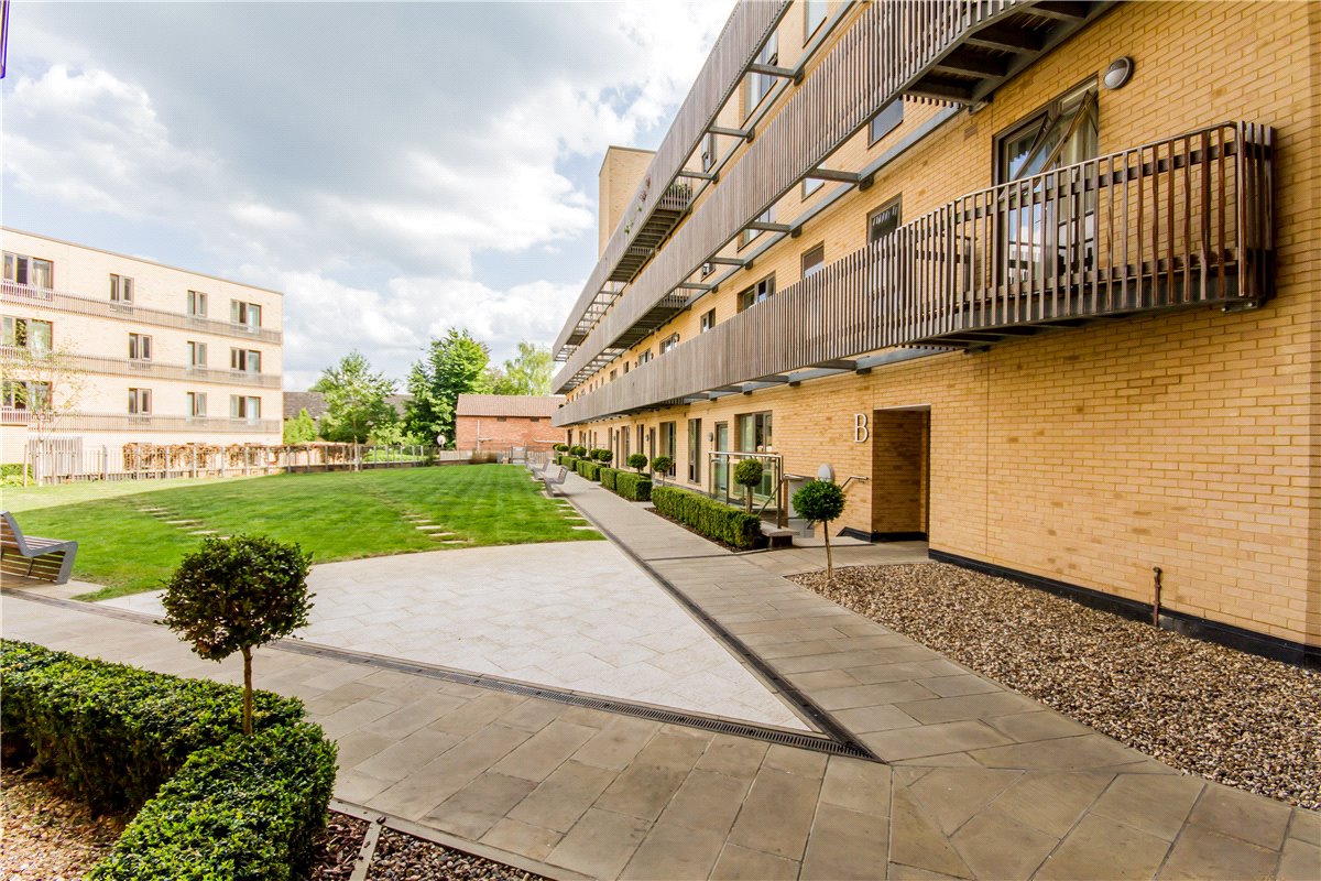 2 bedroom Flat, Marque House, 143 Hills Road, CB2 - Let Agreed, Image 1