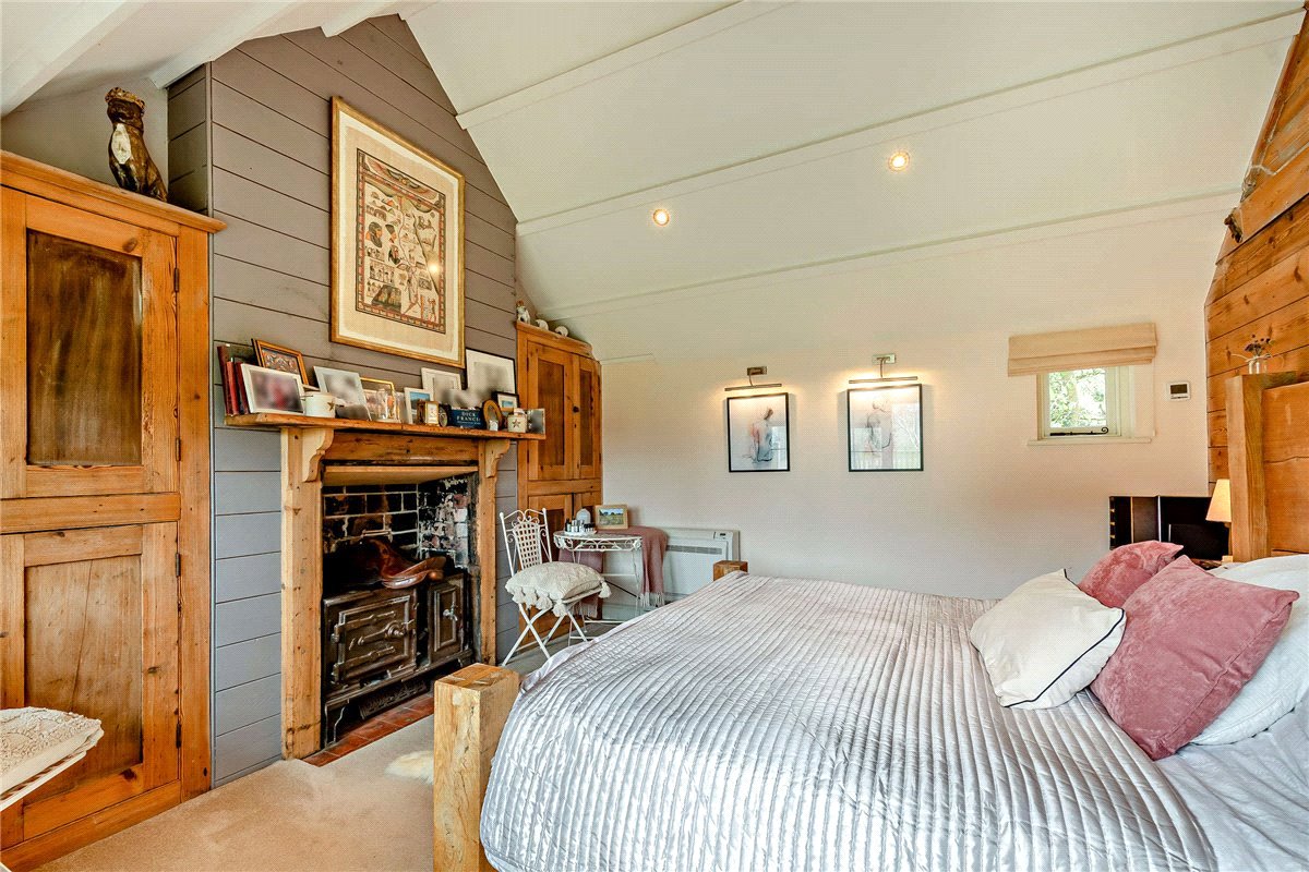 3 bedroom House, Jaggards Lane, Corsham, SN13 - Sold, Image 2