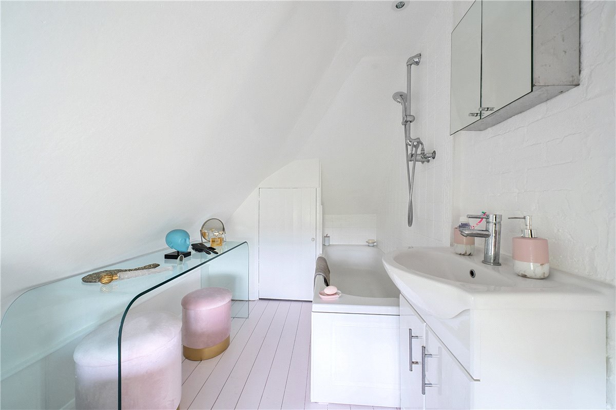 3 bedroom House, Wootton Rivers, Marlborough, SN8 - Available, Image 2