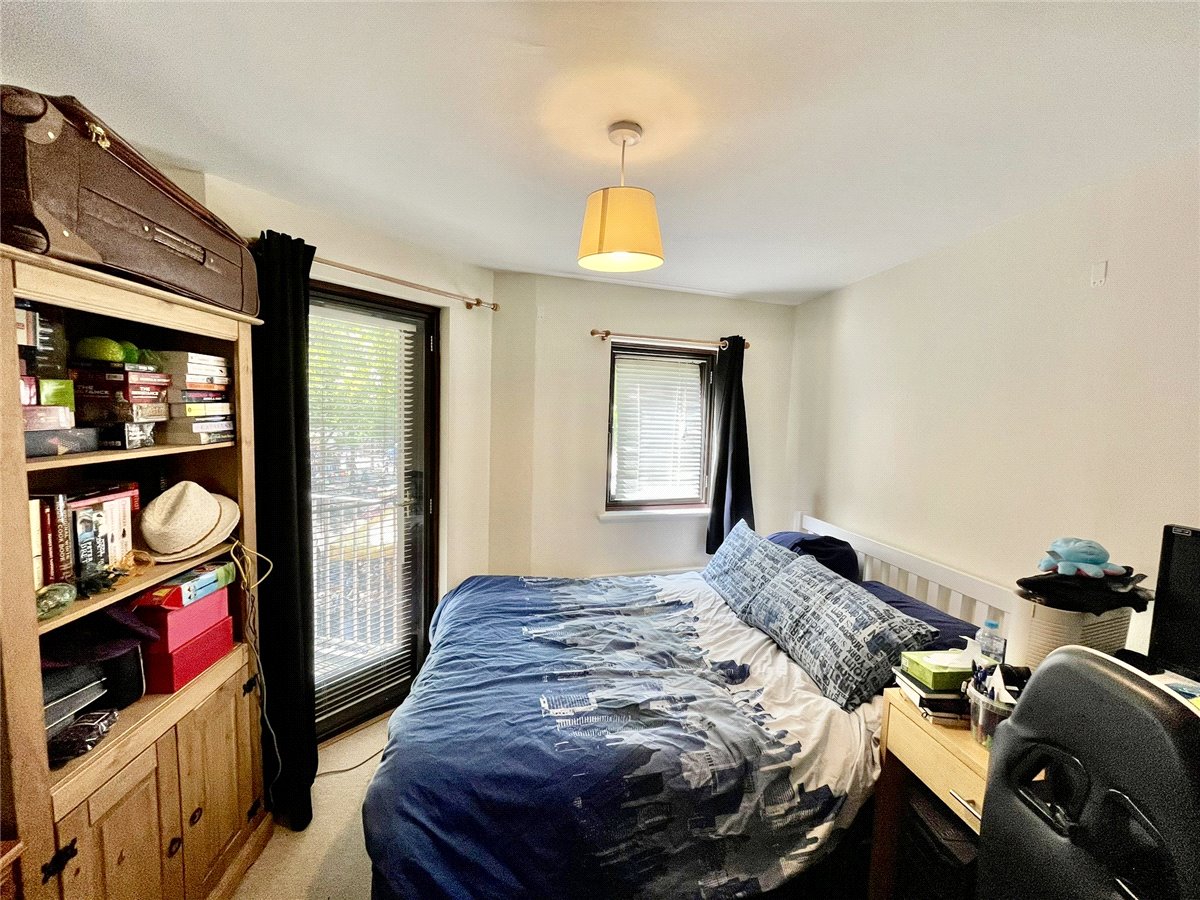 1 bedroom Flat, The Chilterns, Gloucester Green, OX1 - , Image 3