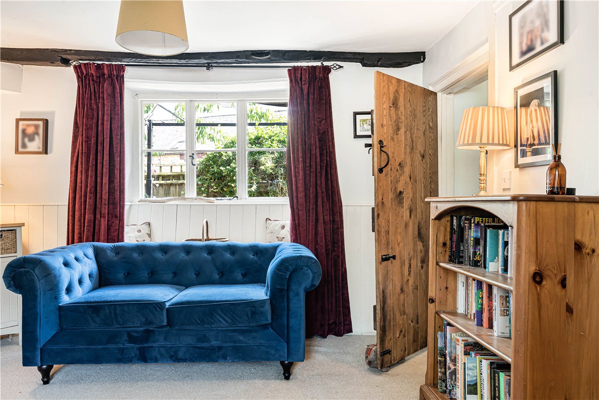 4 bedroom Cottage, Bridge Street, Bampton, OX18 - Available, Image 2
