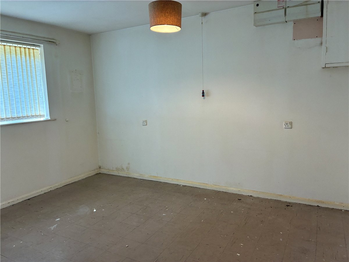 2 bedroom Bungalow, The Beeches, Winterbourne Monkton, SN4 - Available, Image 7