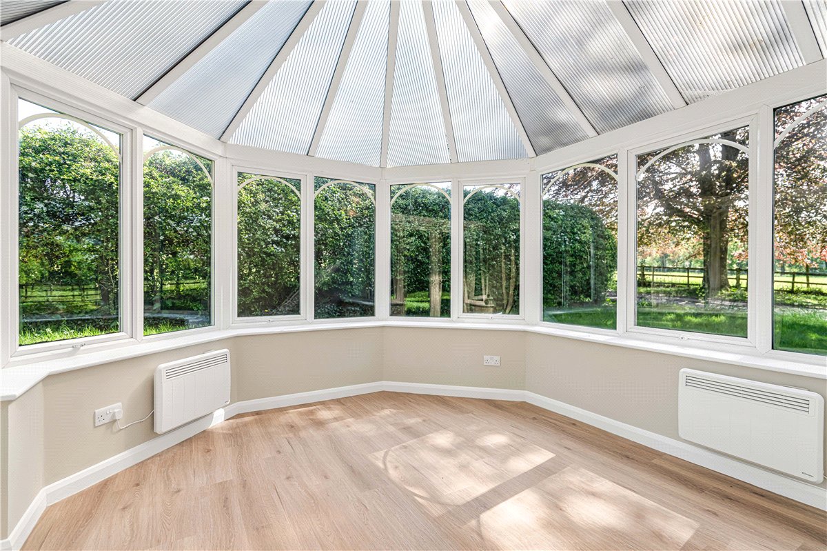 4 bedroom Cottage, Aylesbury Road, Great Missenden, HP16 - Available, Image 11