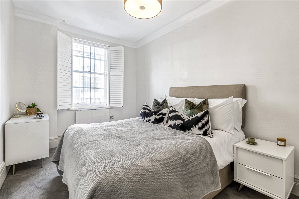 2 bedroom Flat, New Cavendish Street, London, W1W - Available, Image 3