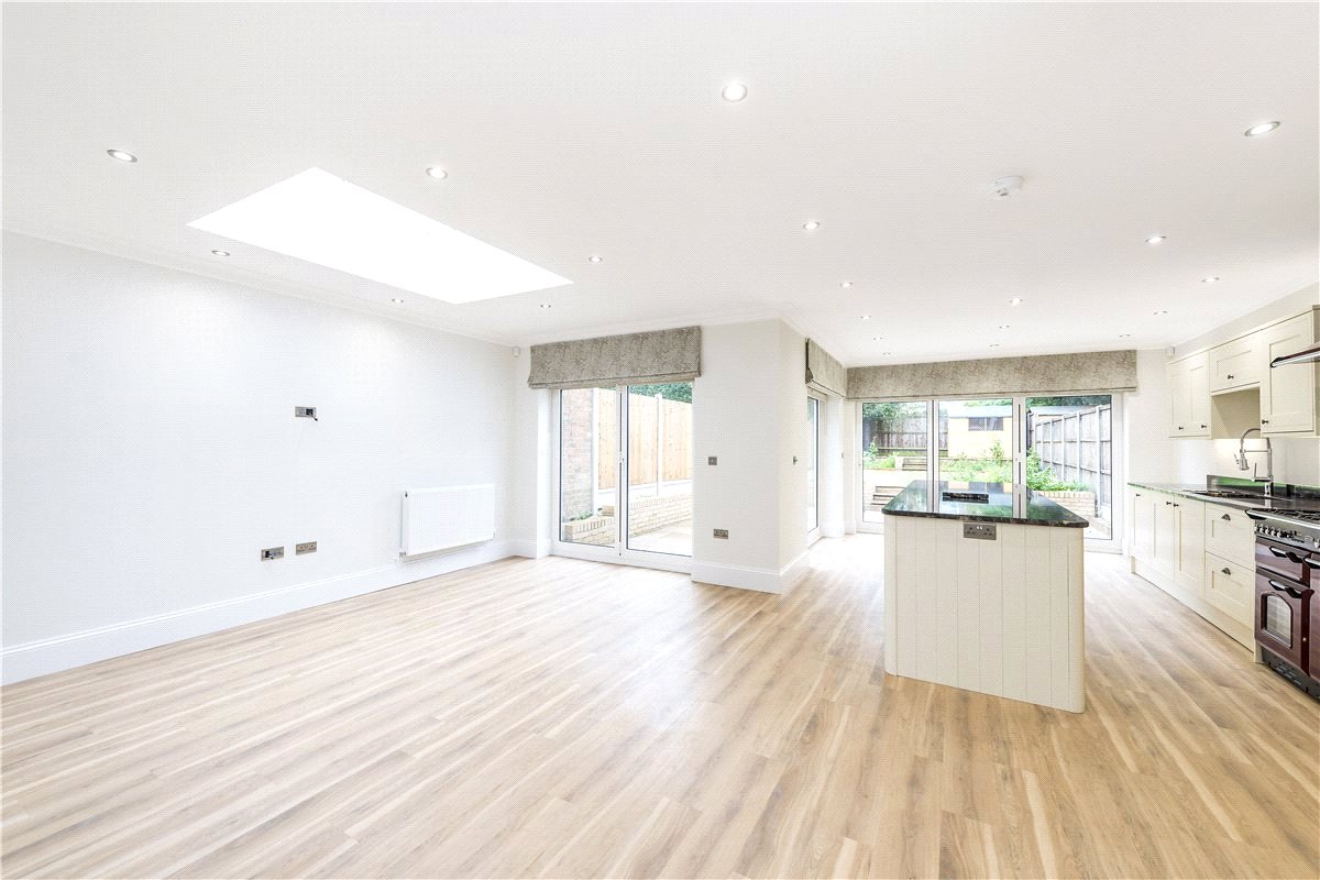 5 bedroom House, Elms Road, London, SW4 - , Image 21