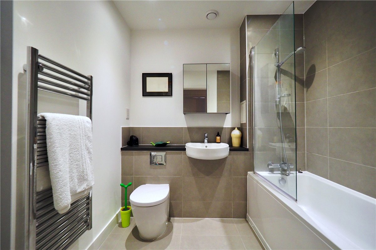 2 bedroom Flat, Barton Fields Road, Headington, OX3 - Let Agreed, Image 1