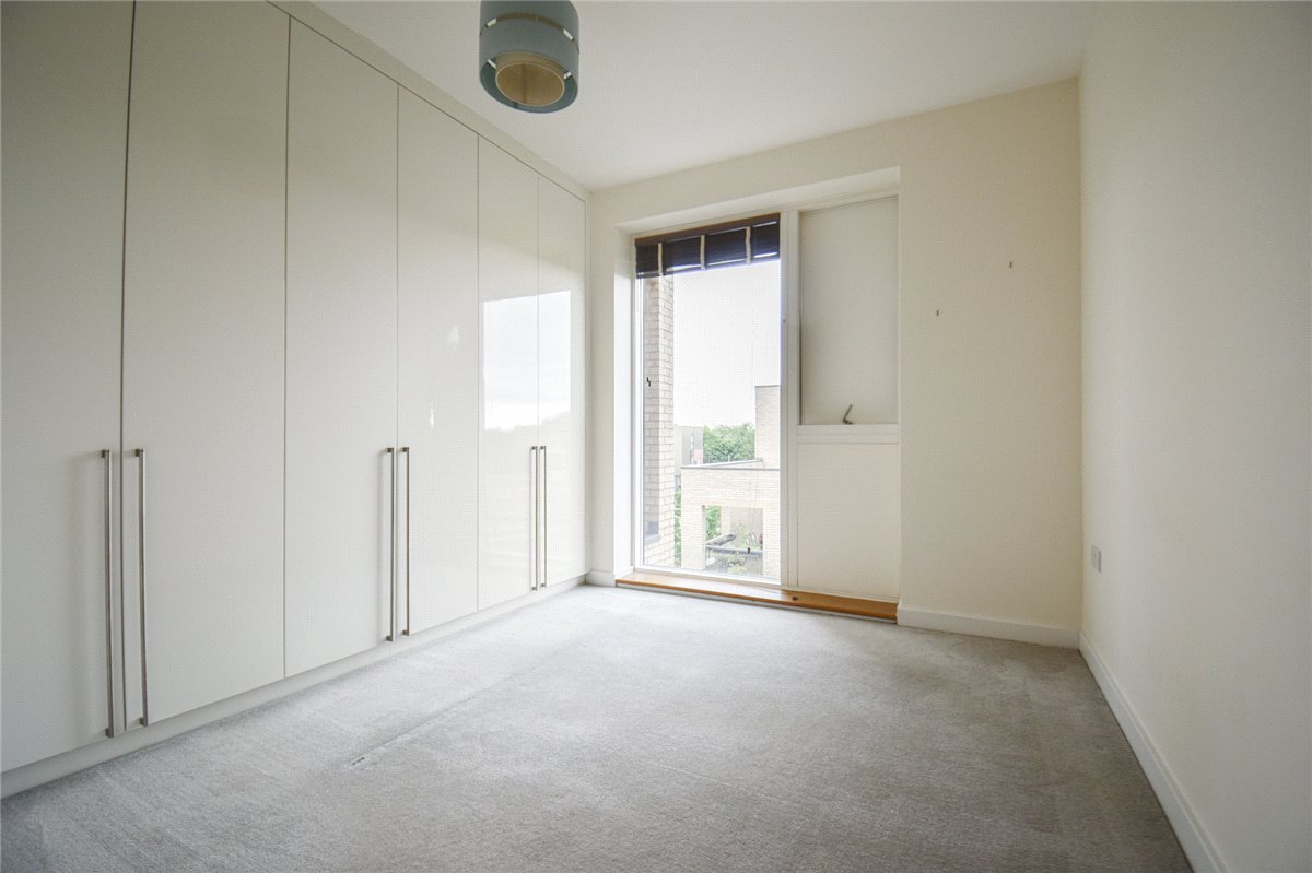 2 bedroom Flat, Forbes Close, Trumpington, CB2 - , Image 7