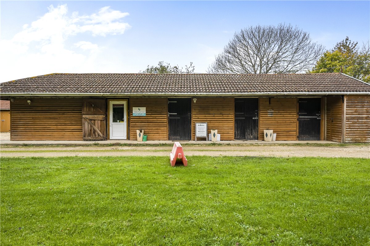 8 bedroom House, Fisher's Brook, Calne, SN11 - Sold STC, Image 8