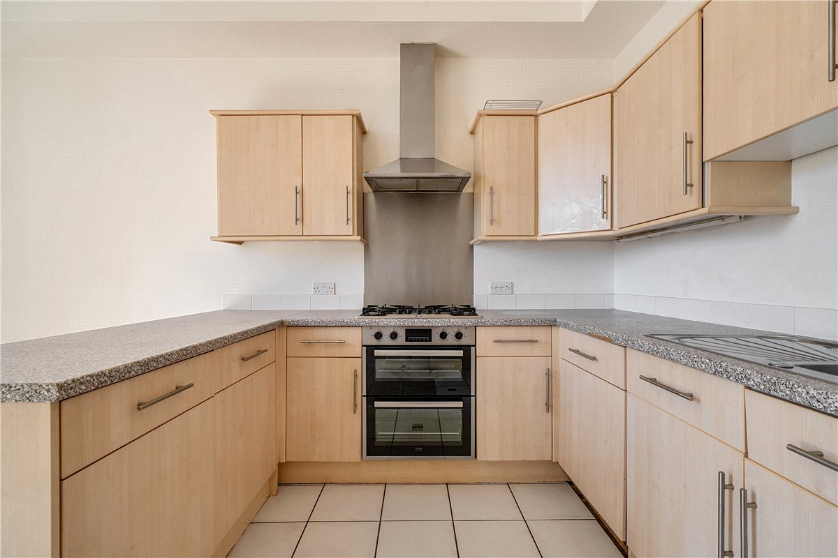 3 bedroom Flat, Weston Lane, Bath, BA1 - Available, Image 7