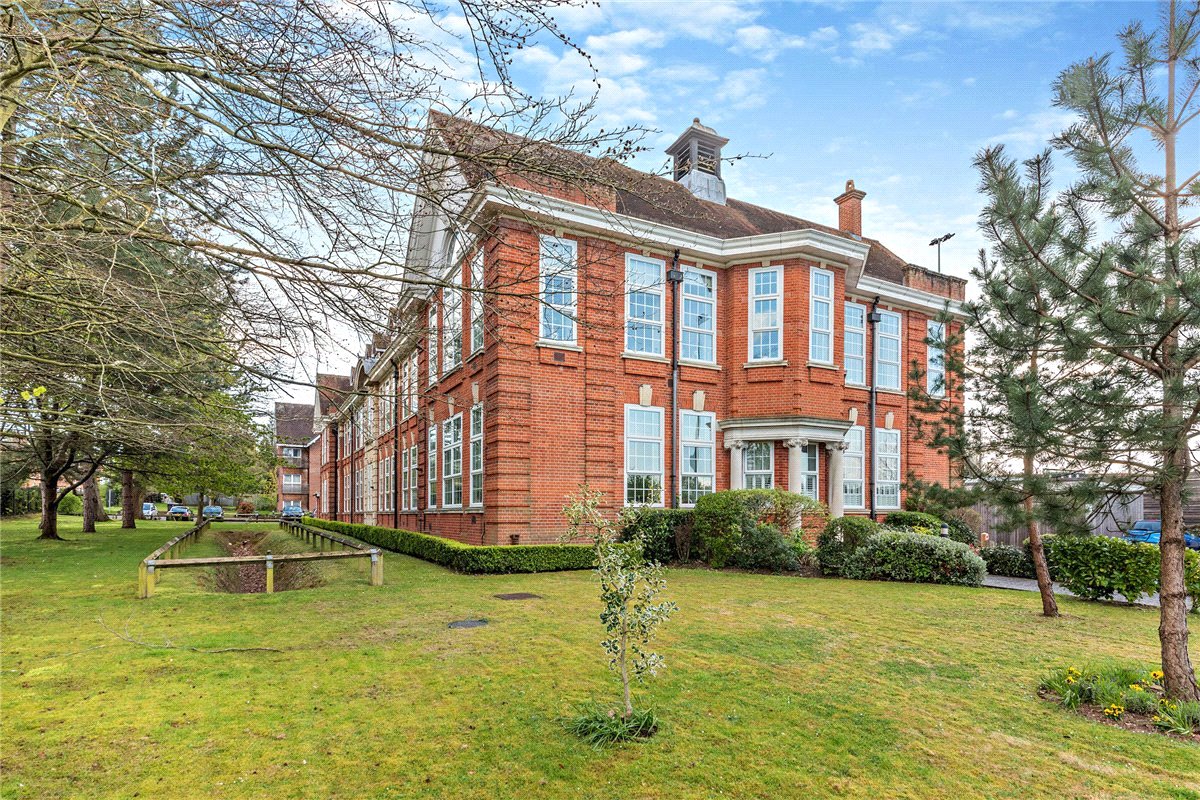 1 bedroom Flat, Luker Court, Ireland Drive, RG14 - Sold STC