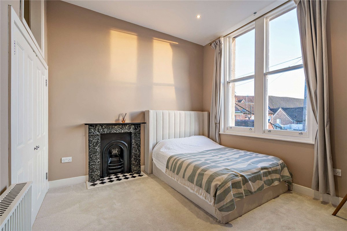 2 bedroom Flat, Craven Road, Newbury, RG14 - Available, Image 16