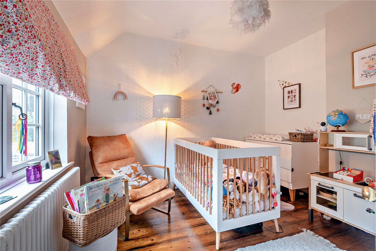 4 bedroom House, Cold Ash Hill, Cold Ash, RG18 - Available, Image 8