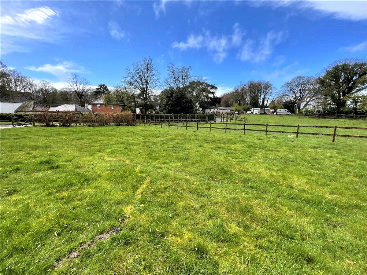 2 bedroom Bungalow, Druids Lodge, Salisbury, SP3 - Available, Image 6