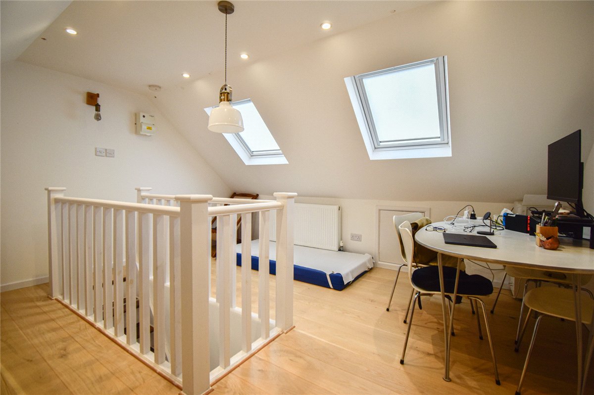 4 bedroom House, Cavesson Court, Cambridge, CB4 - Available, Image 14