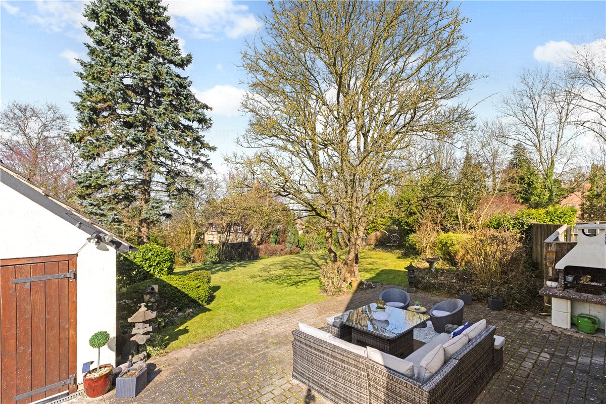 4 bedroom Cottage, Church Road, Wanborough, SN4 - Available, Image 2