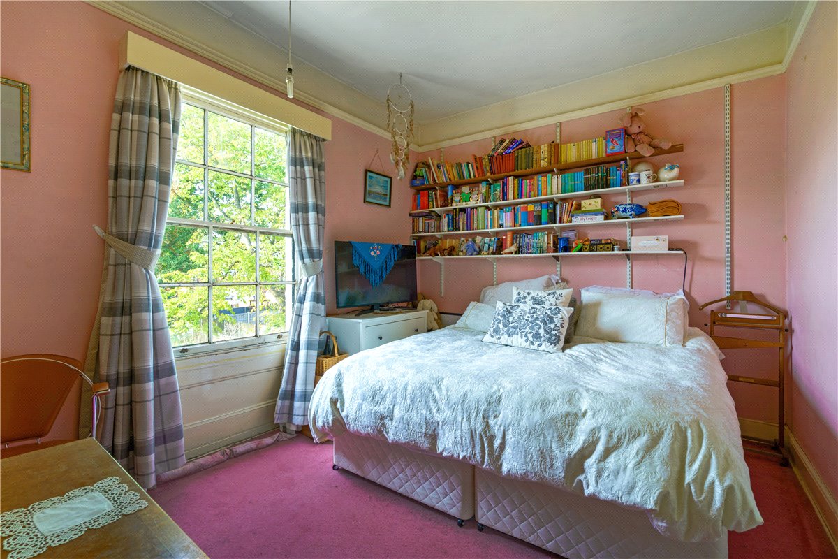 6 bedroom House, Doncaster Road, Selby, YO8 - Available, Image 9