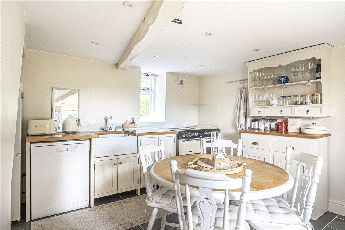 2 bedroom Cottage, Kilmeston, Alresford, SO24 - Available, Image 6