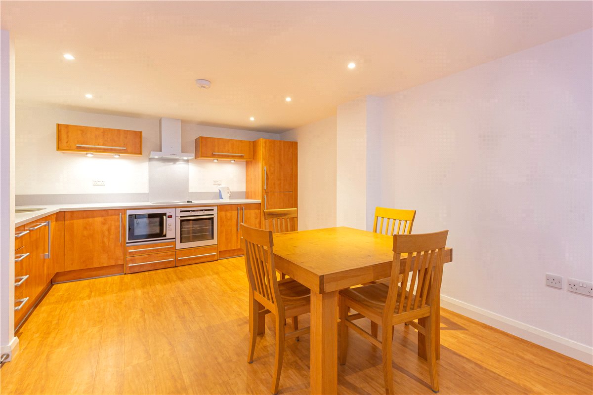 2 bedroom Flat, St. Thomas Street, Oxford, OX1 - Sold, Image 5