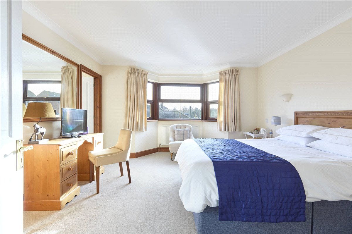 6 bedroom House, Warrington Street, Newmarket, CB8 - Available, Image 13