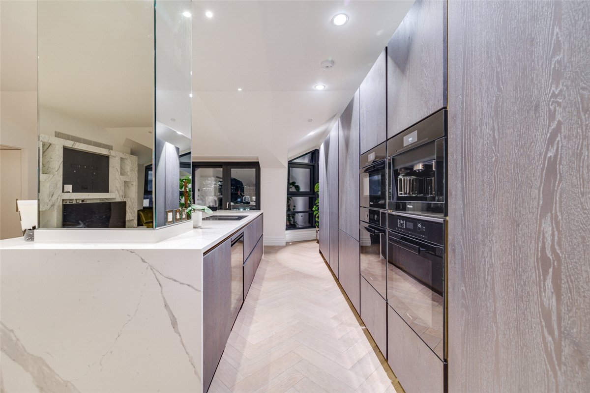 3 bedroom Flat, Kensington Gardens Square, Bayswater, W2 - Available, Image 29