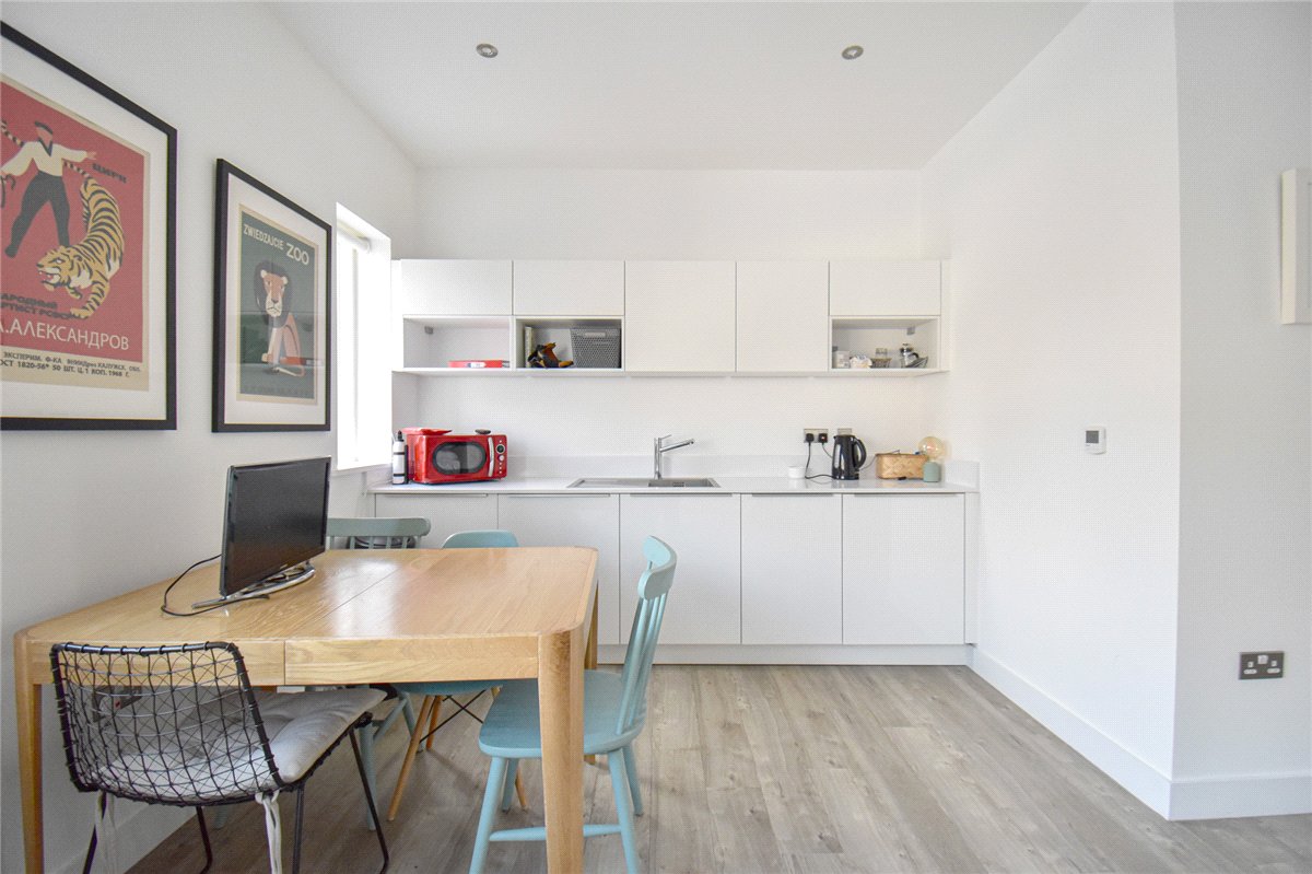 4 bedroom House, Knightly Avenue, Cambridge, CB2 - , Image 10