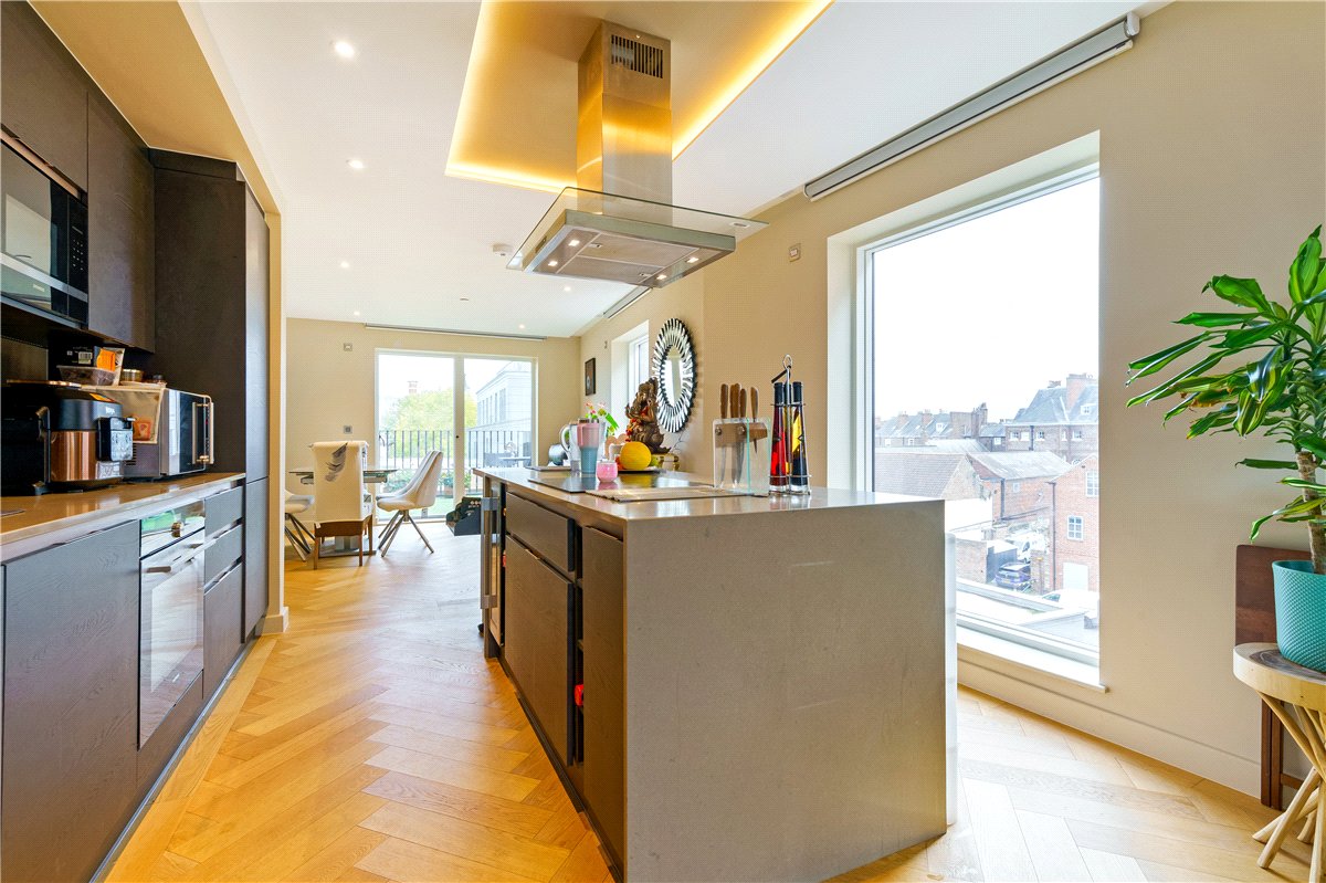 3 bedroom Flat, Toft Green, York, YO1 - Available, Image 1
