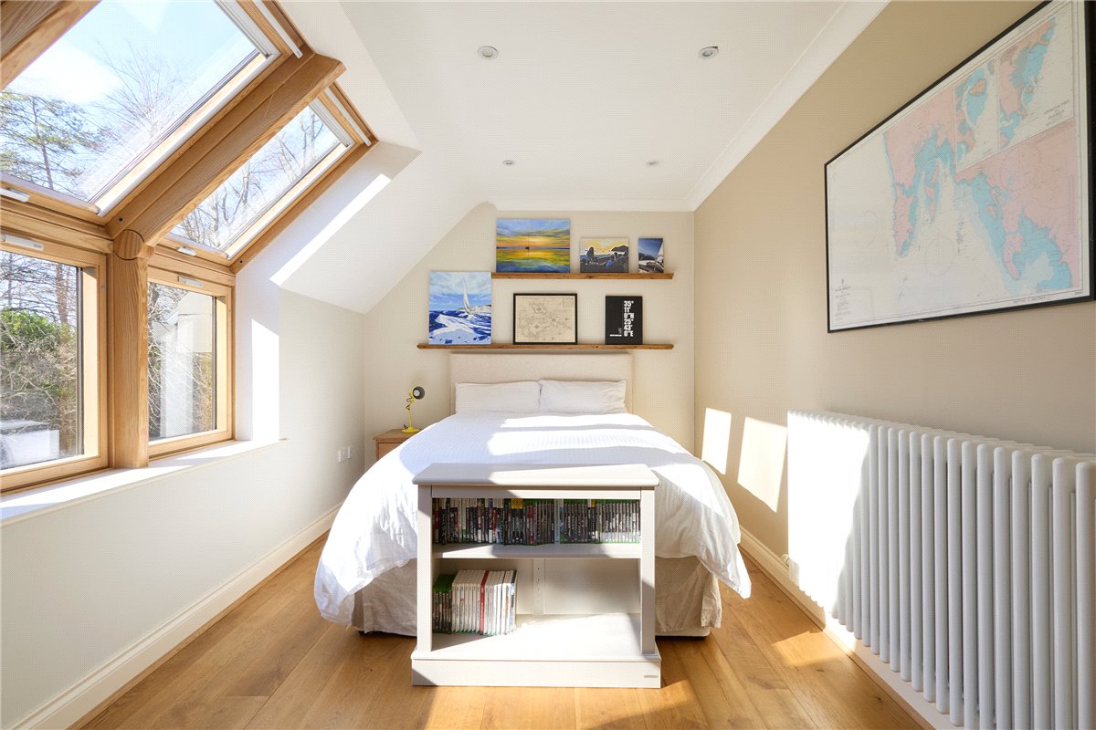 5 bedroom House, Centre Drive, Newmarket, CB8 - Sold, Image 12