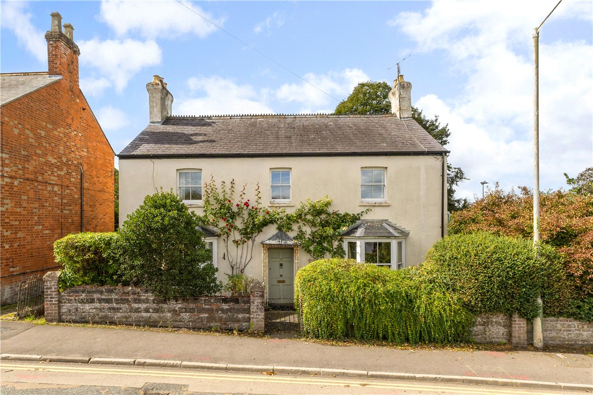 4 bedroom House, Salisbury Road, Marlborough, SN8 - Sold STC