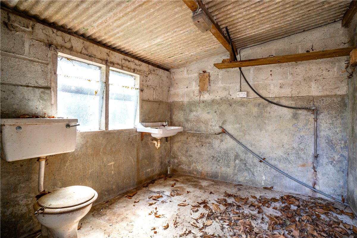 4.4  Land, Grampound Road, Truro, TR2 - Available, Image 17