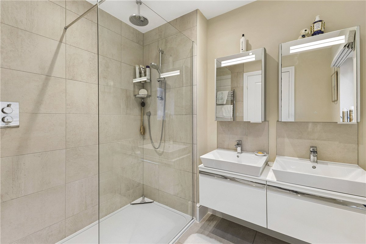 4 bedroom House, Robert Usher Drive, Marlborough, SN8 - Available, Image 9