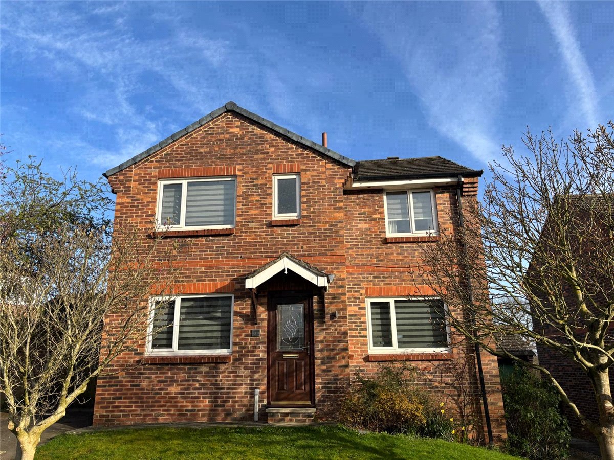 4 bedroom House, Kings Mead, Ripon, HG4 - 