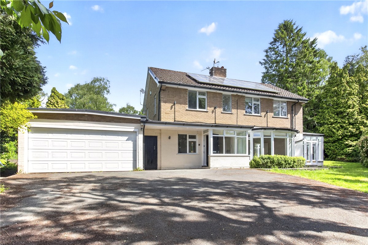 4 bedroom House, Whitmore Heath, Newcastle, ST5 - Available
