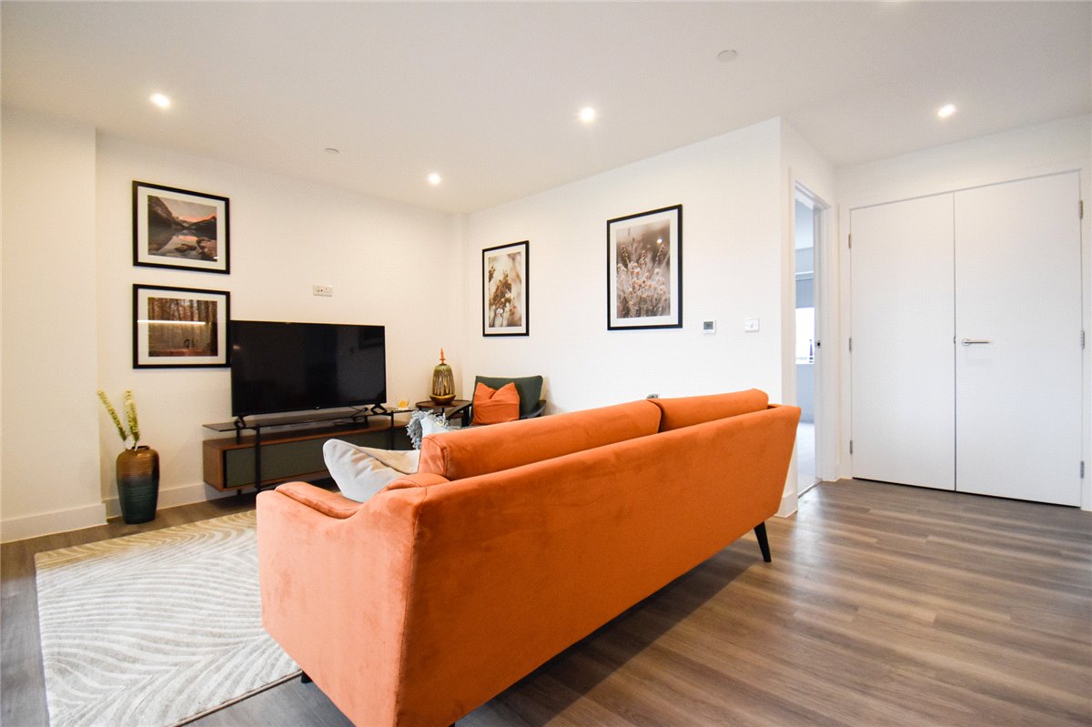 2 bedroom Flat, Clara Rackham Street, Cambridge, CB1 - Available, Image 4