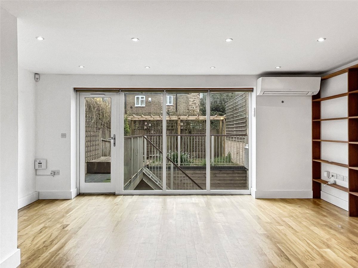 1 bedroom House, North Street, Cambridge, CB4 - Sold STC, Image 6