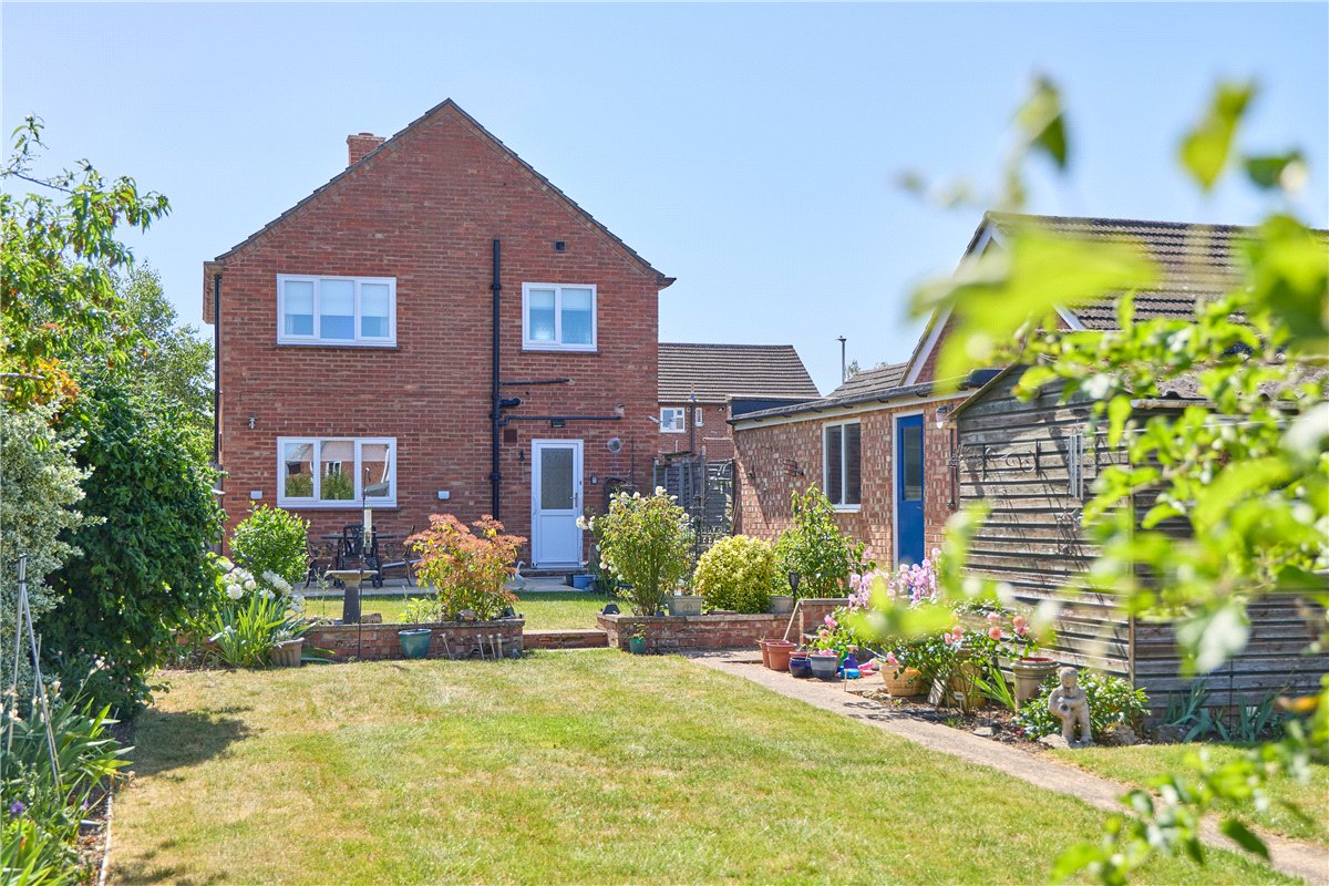 3 bedroom House, Edinburgh Road, Newmarket, CB8 - Available, Image 12