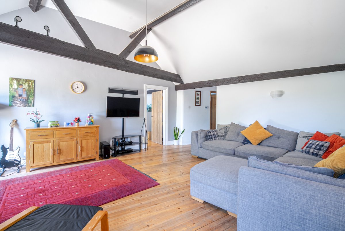 4 bedroom House, By The Byre Holidays & The Old Cow Byre, Whitechapel Lane, BA11 - Available, Image 11