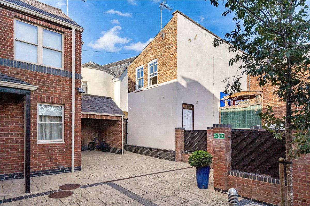 1 bedroom Flat, Walton Street, Oxford, OX2 - Let Agreed