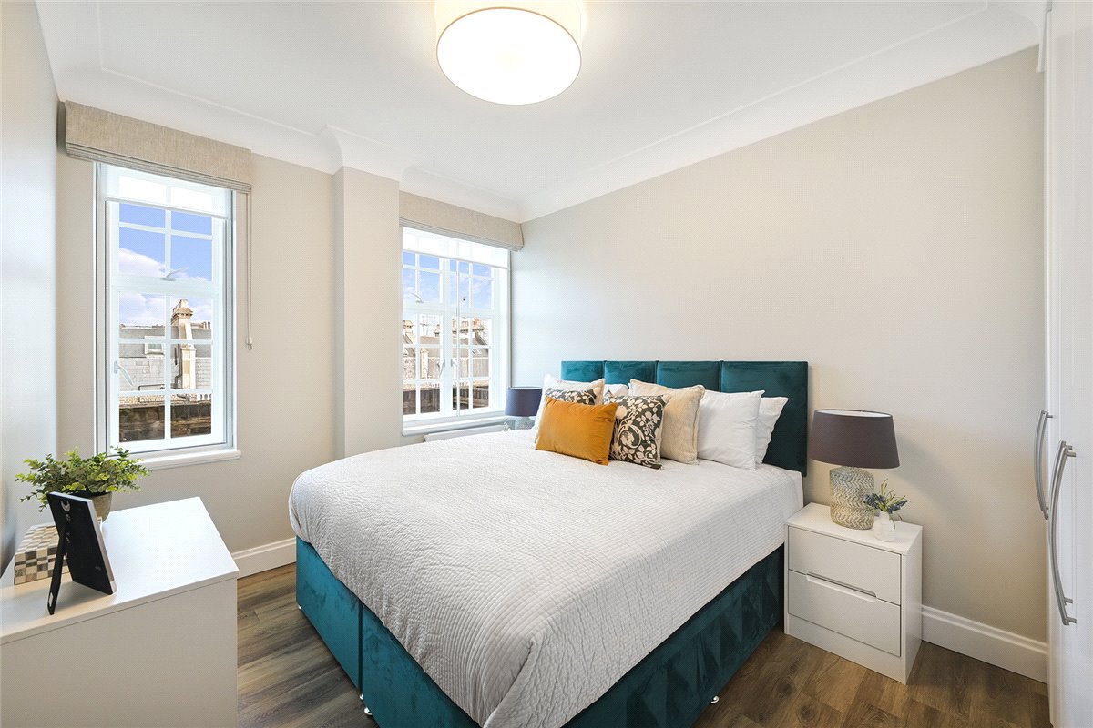 2 bedroom Flat, Stafford Court, Kensington High Street, W8 - Available, Image 2