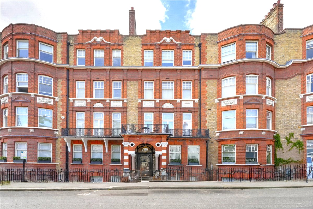 4 bedroom Flat, Wynnstay Gardens, Kensington, W8 - Available, Image 14