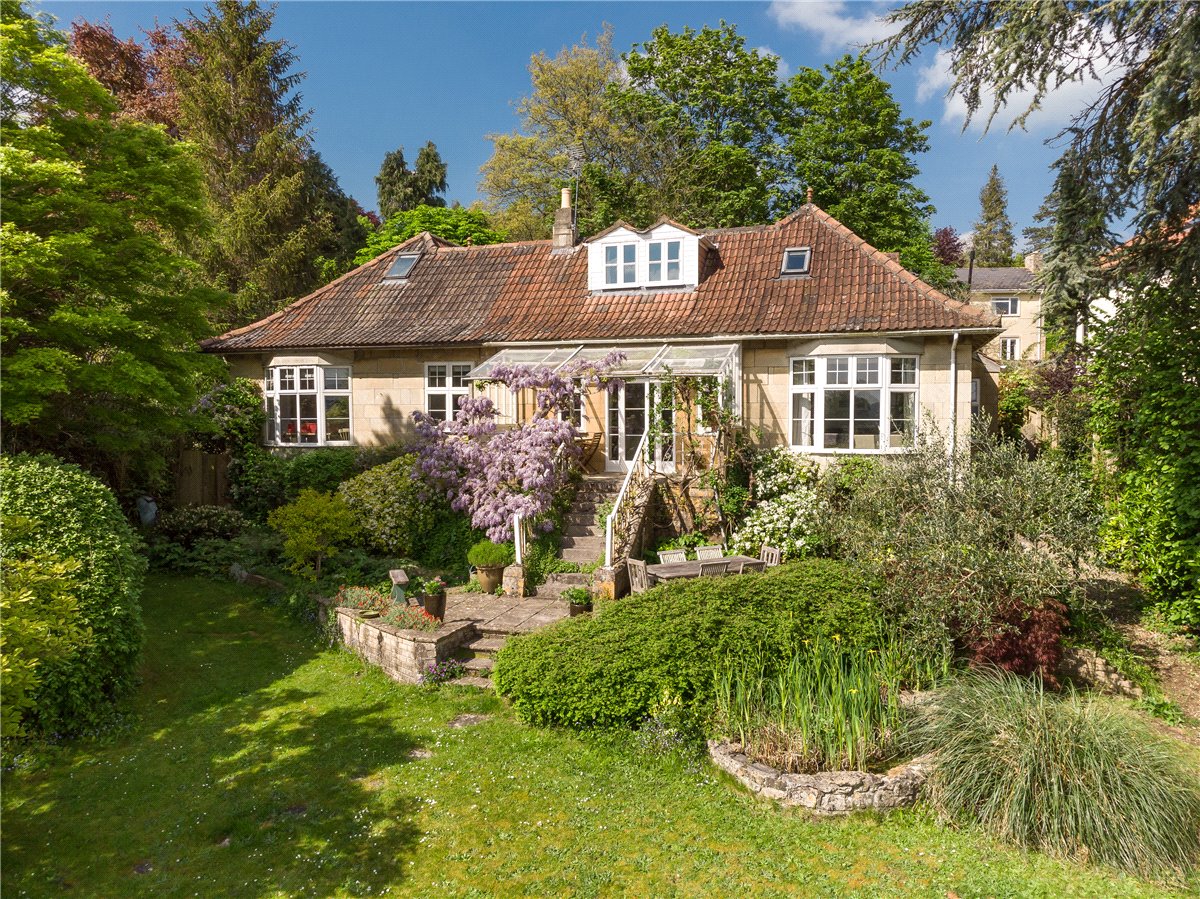 6 bedroom House, Sion Road, Bath, BA1 - Sold