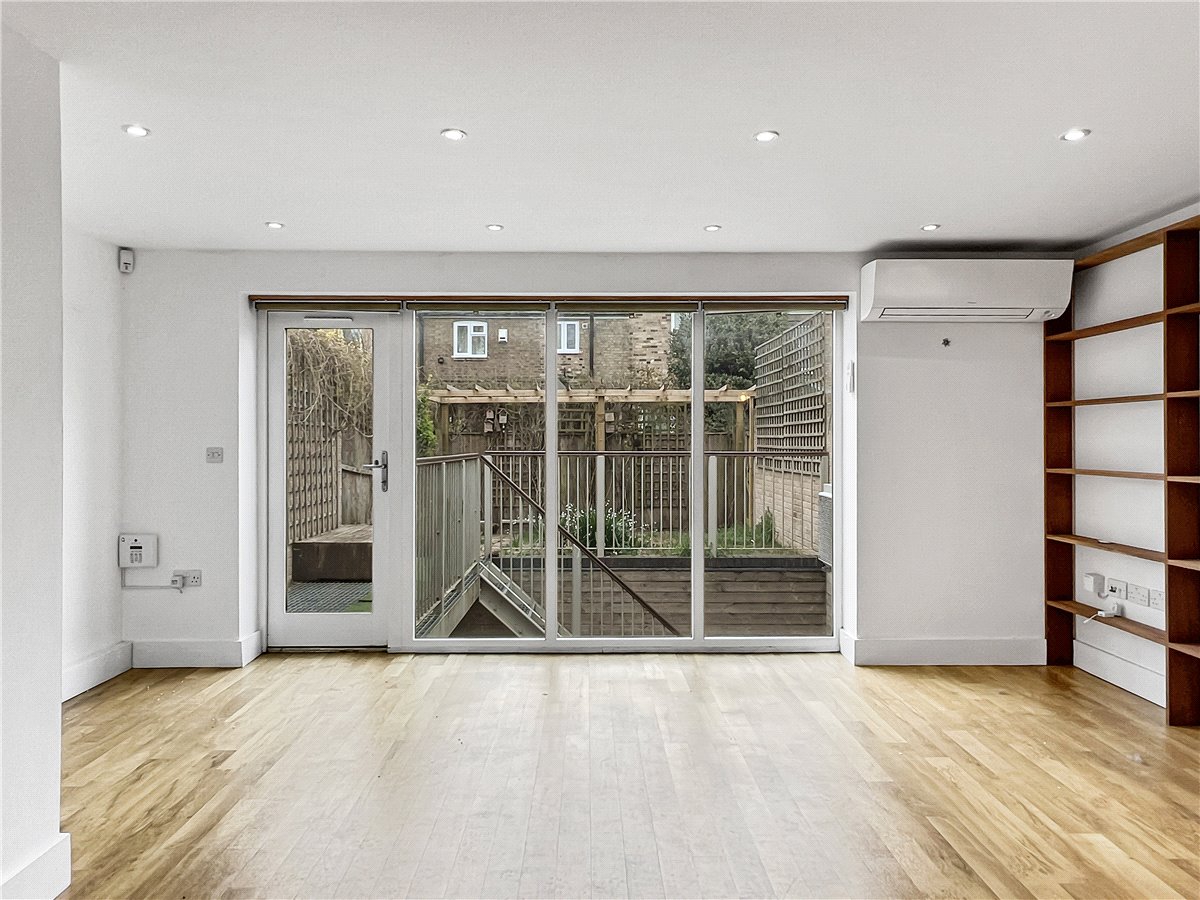 1 bedroom House, North Street, Cambridge, CB4 - , Image 5