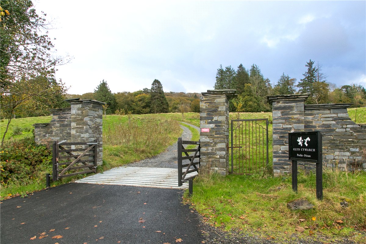 11 bedroom House, Talsarnau, Gwynedd, LL47 - Available, Image 59