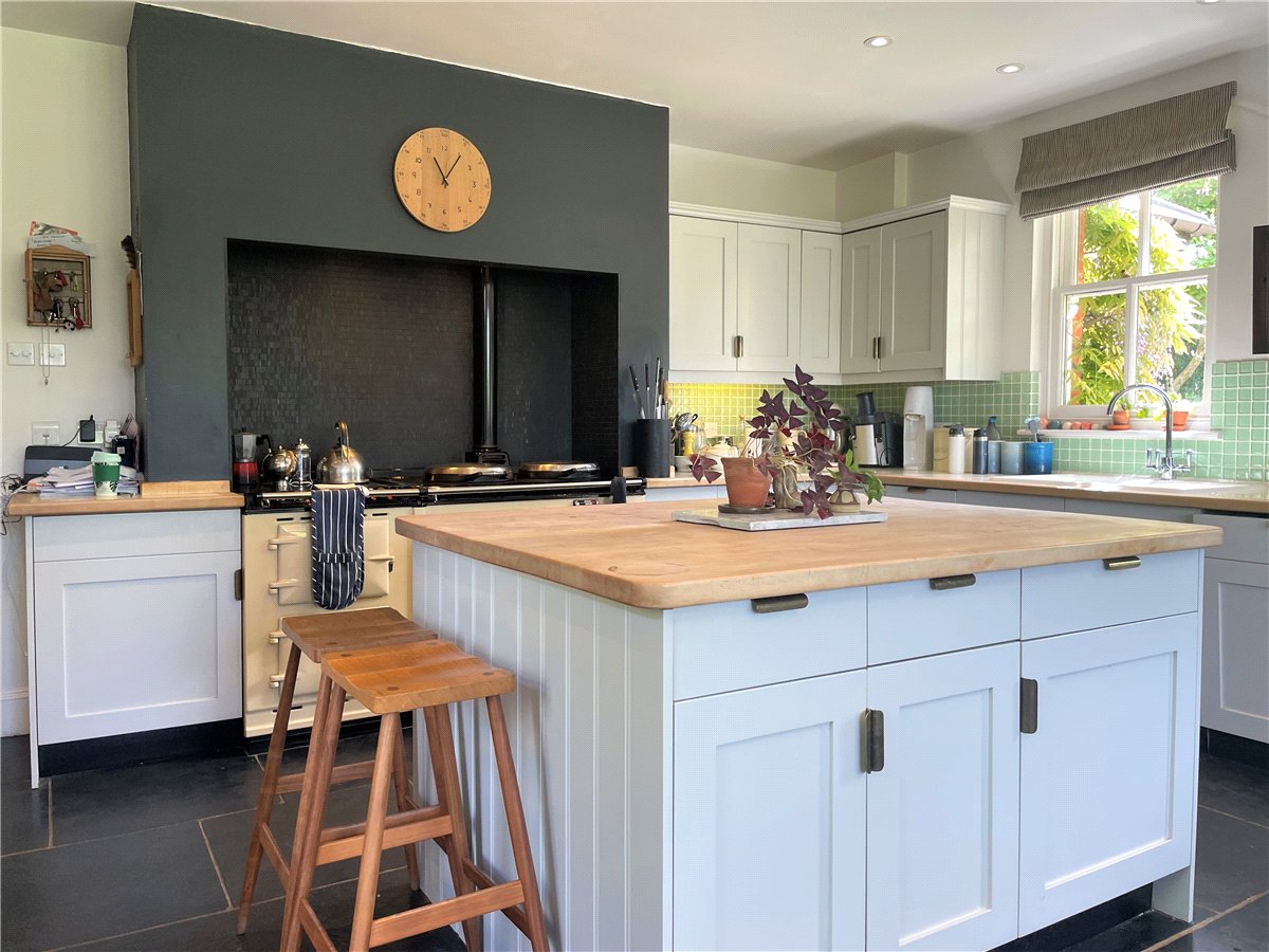 6 bedroom House, Woodborough, Pewsey, SN9 - , Image 1