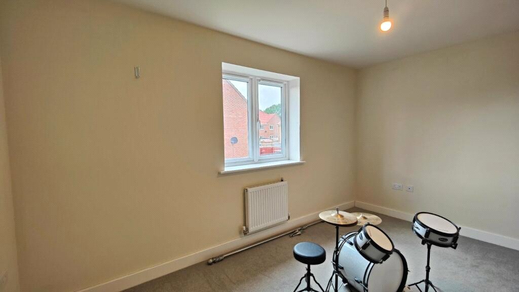 2 bedroom House, Manor Park Drive, Pontefract, WF8 - , Image 6